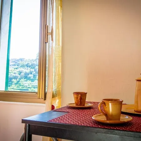 アパート Middle Earth